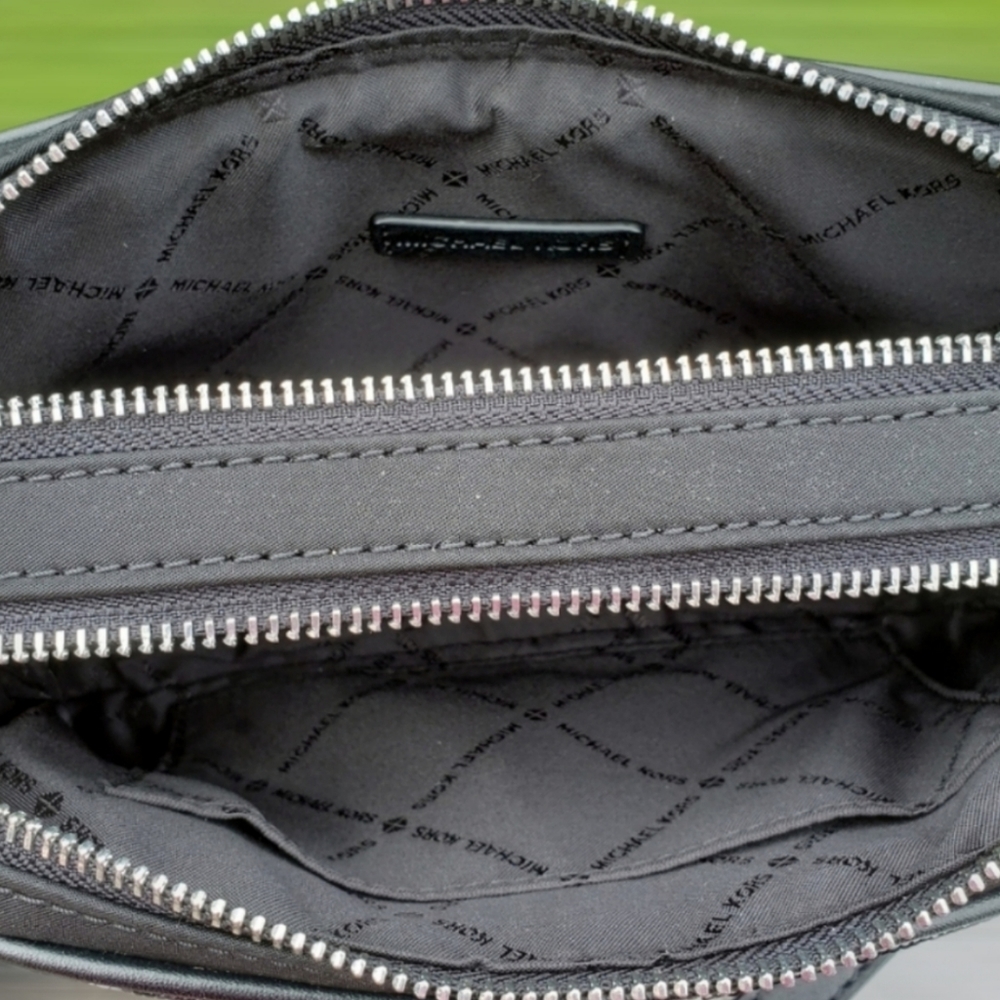 Michael Kors Kenly SM Crossbody Black - Picture 3 of 6